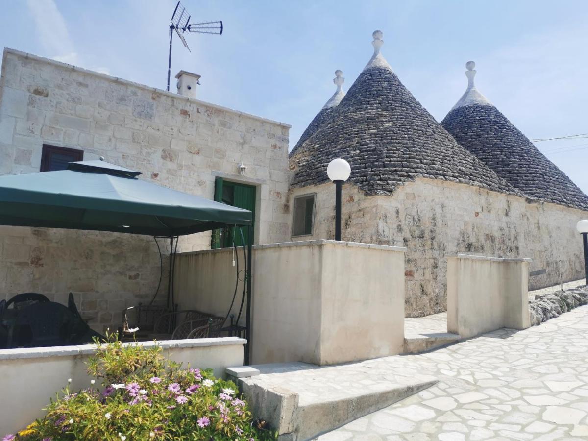 Trullo Le Tre Sorelle Cisternino Zewnętrze zdjęcie