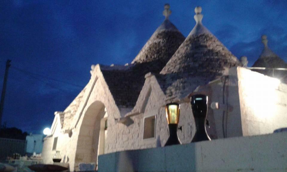 Trullo Le Tre Sorelle Cisternino Zewnętrze zdjęcie